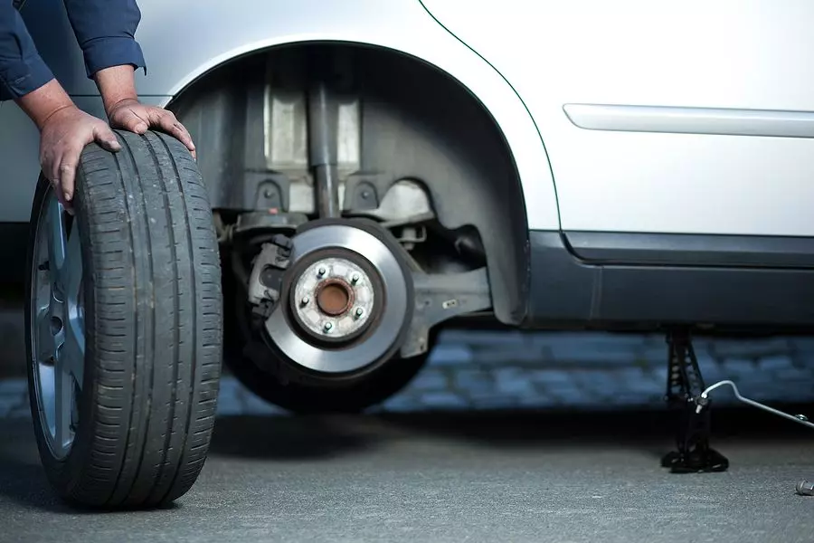 Mercedes Tyre Fitters Crawley, Surrey, West Sussex